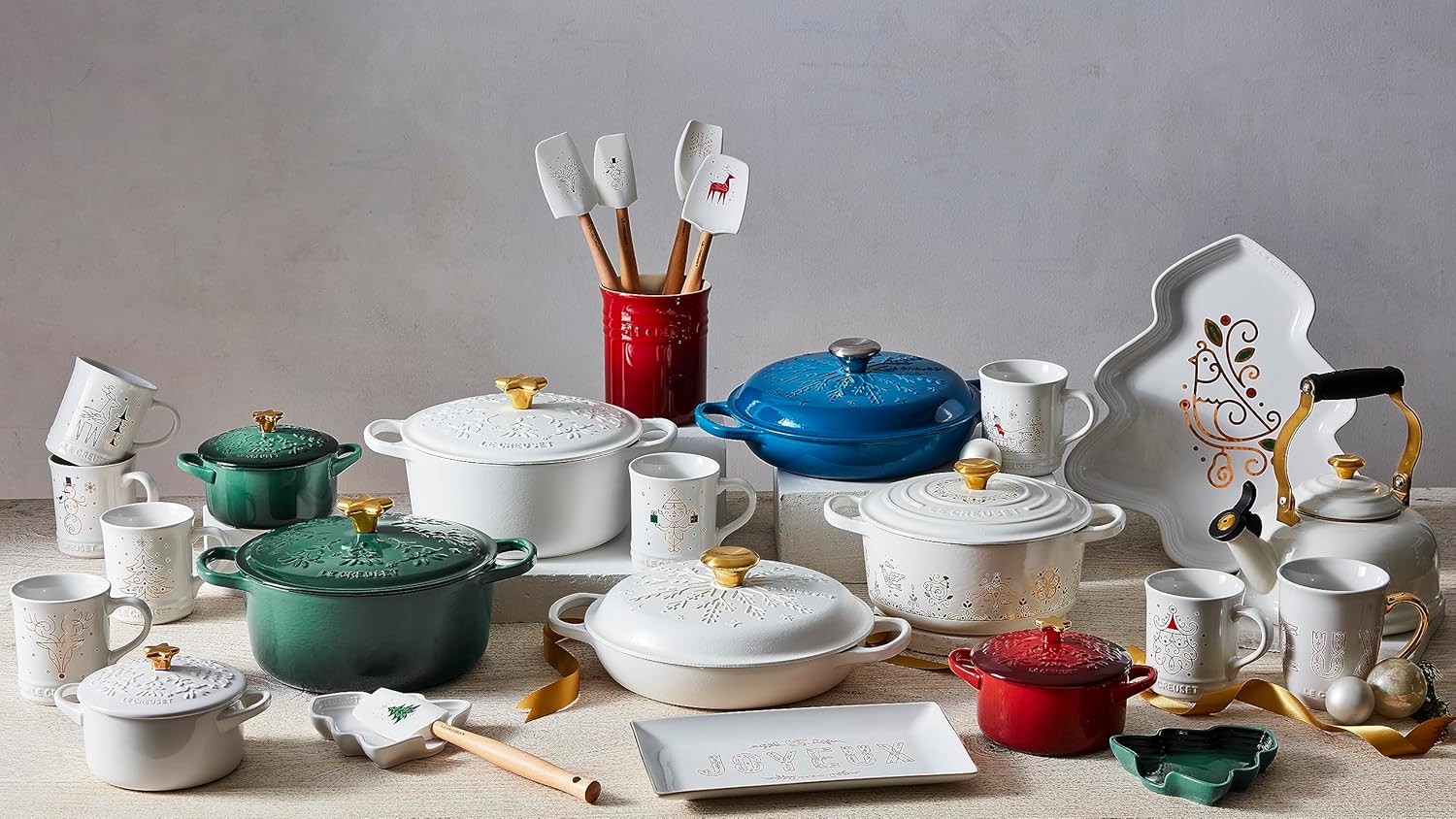 Le Creuset Noël Collection Enameled Cast Iron 12 Days of Christmas Round Dutch Oven, 3.5 qt., White - Image 5
